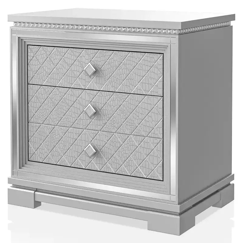 Seleena Glam Silver Wood 5-Piece Tufted Panel Bedroom Set with USB Port by Furniture of America