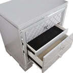 Seleena Glam Silver Wood 5-Piece Tufted Panel Bedroom Set with USB Port by Furniture of America