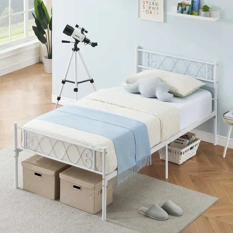 Platform Bed Frame with Iron-Art Sweet Heart