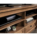 Palladia Corner Enter Cred